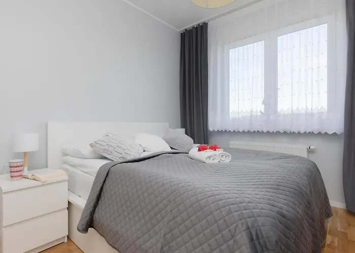 Warsaw Young City Apartment By Noclegi Renters