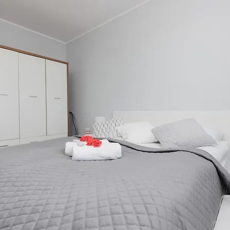 Warsaw Young City Apartment By Noclegi Renters Exterior foto