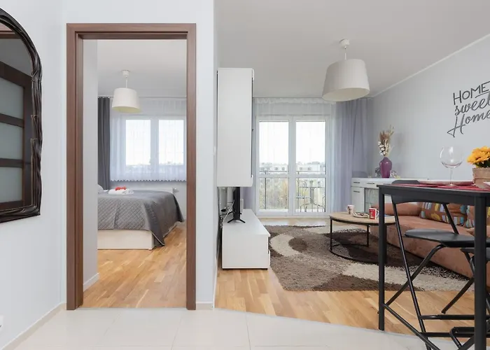 Warsaw Young City Apartment By Noclegi Renters