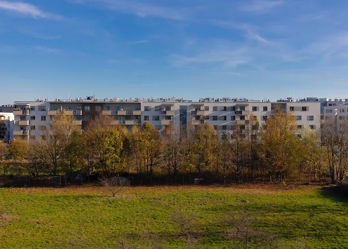 Warsaw Young City Apartment By Noclegi Renters