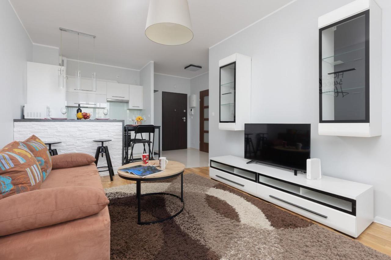 Young By Renters Apartment